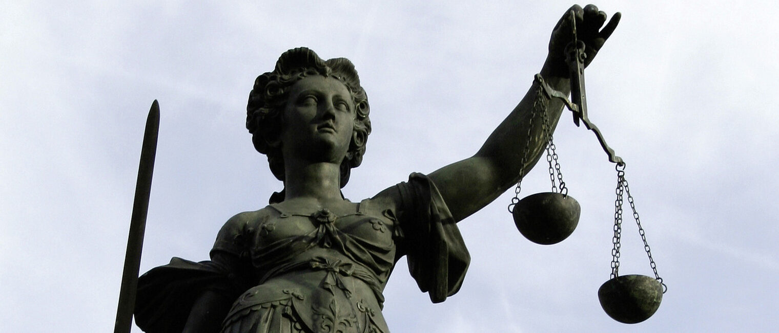 Recht, Gerechtigkeit, Schwert, Waage, Justiz, Rechtssorechung, Gericht