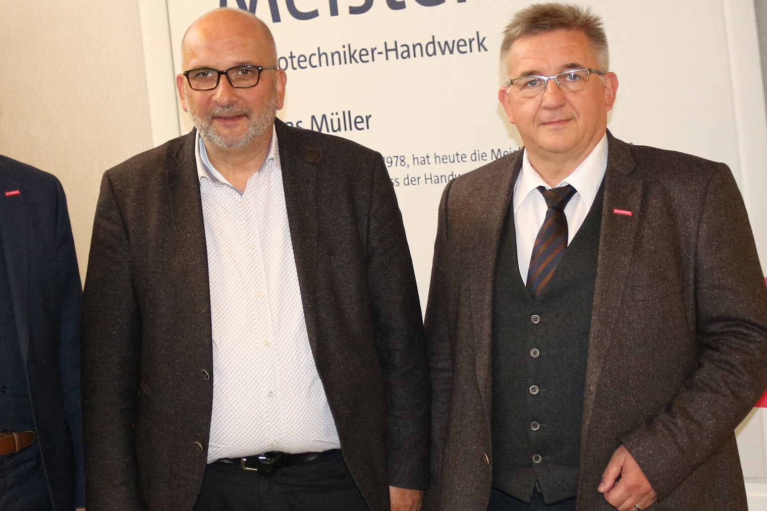 Der Landtagsabgeordnete Detlev Schulz-Hendel (Mitte) mit Detlef Bade (rechts) und Eckhard Sudmeyer.