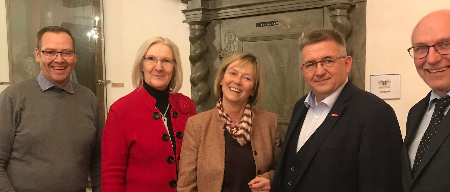 Das Präsidium der Handwerkskammer besucht Bürgermeisterin Silvia Nieber im Stader Rathaus.