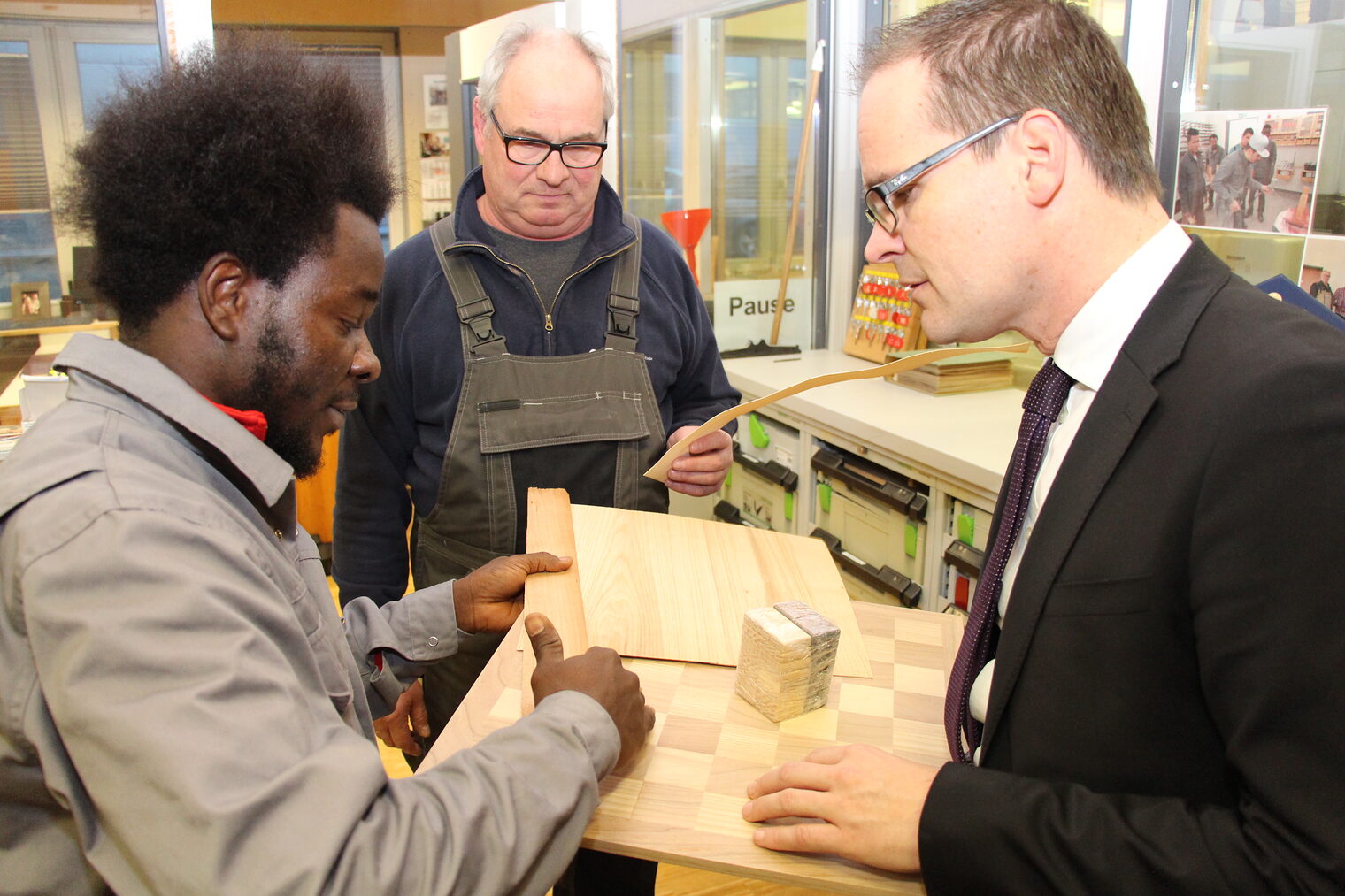 TZH Braunschweig, 2018, Kultusminister Grant Hendrik Tonne, Technologiezentrum, Förderbescheid, ÜLU, BOF, Integration, Berufsoientierung für Flüchtlinge