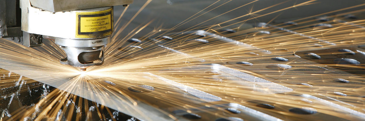 Laser, Laserschutzbeauftragter, Metall, Funken