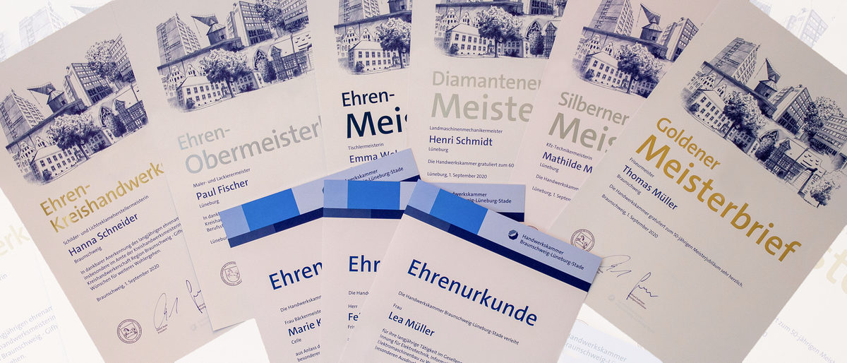 Symbolbild Urkunden der Handwerkskammer Symbolbild Urkunden der Handwerkskammer