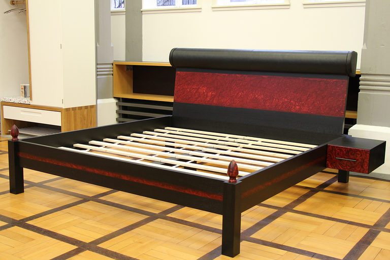 Das Meisterstück von Jan Herrmann: ein Bett. 