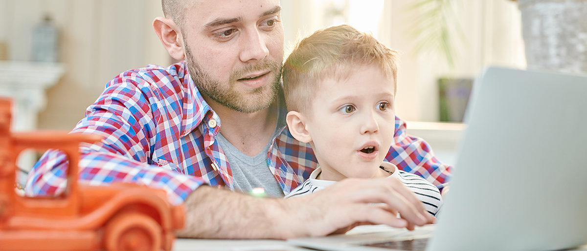 Kinderbetreuung während der Arbeit Kinderbetreuung während der Arbeit