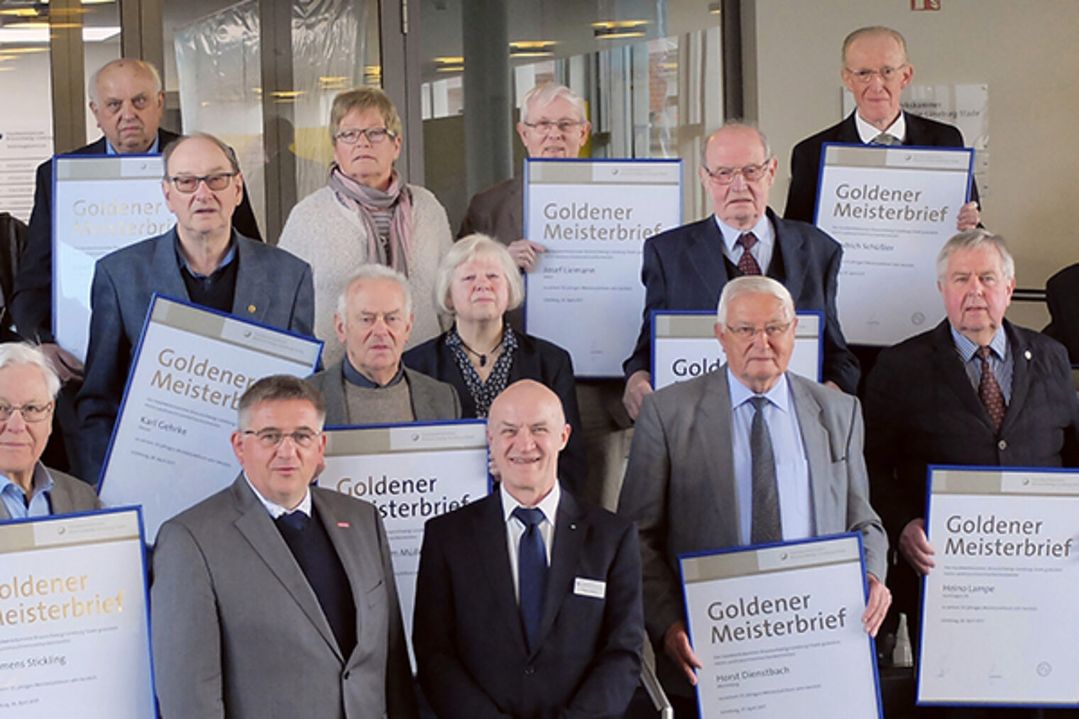 Landmaschinenmechaniker; Komzet NLTec, Jubiläum, Goldener Meisterbrief, Gruppenfoto