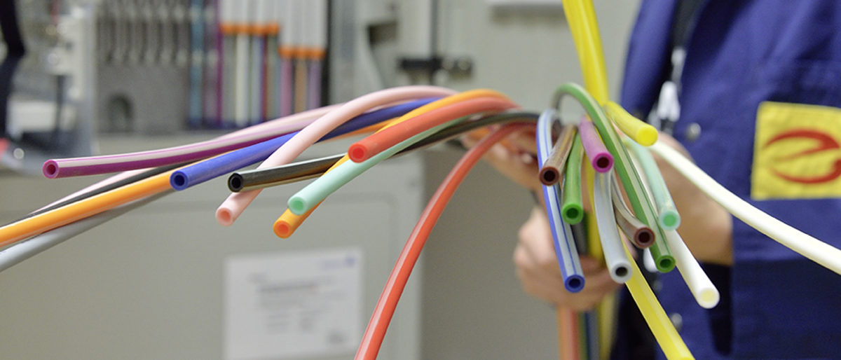 Elektrik, Handwerk, Trade, Informationselektronik, Informationselektroniker, Kabel, Leitungen
