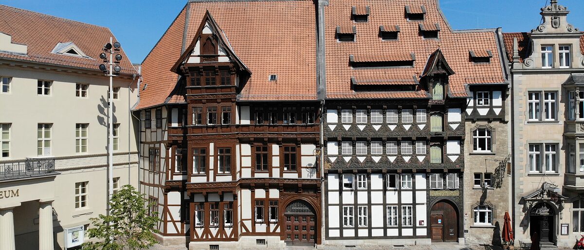 Die Hauptverwaltung der Handwerkskammer Braunschweig-Lüneburg-Stade am Braunschweiger Burgplatz. Die Hauptverwaltung der Handwerkskammer Braunschweig-Lüneburg-Stade am Braunschweiger Burgplatz.