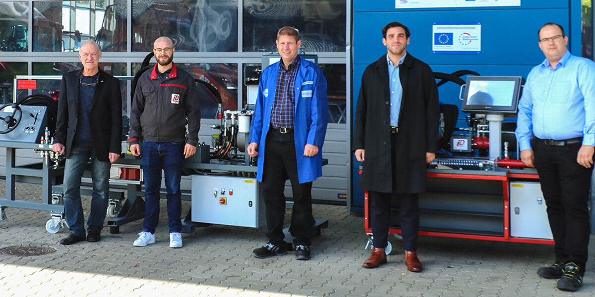 Komzet-NLTec erweitert Ausstattung mit Hydraulikstationen. Komzet-NLTec erweitert Ausstattung mit Hydraulikstationen.