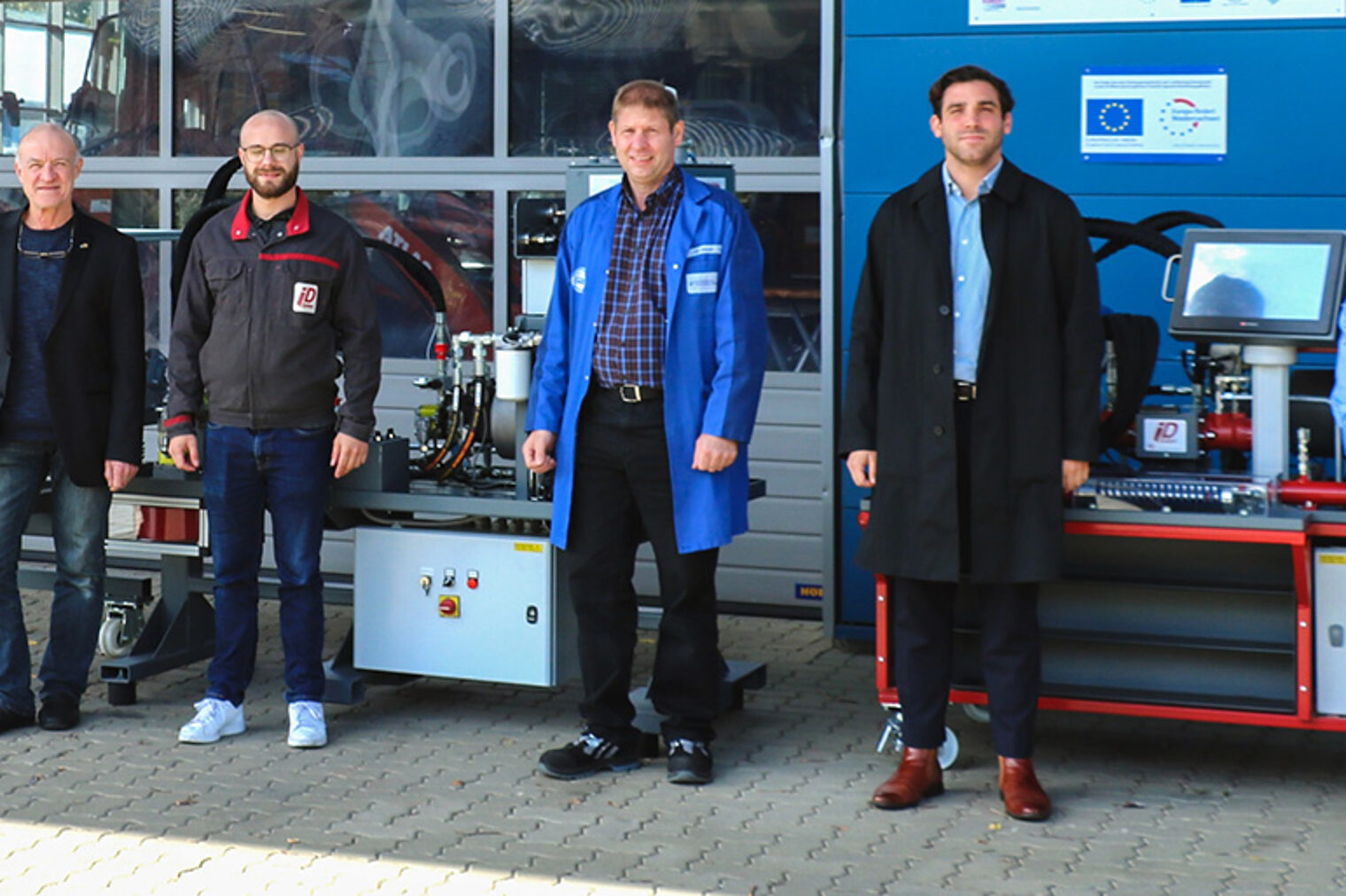Komzet-NLTec erweitert Ausstattung mit Hydraulikstationen. Komzet-NLTec erweitert Ausstattung mit Hydraulikstationen.