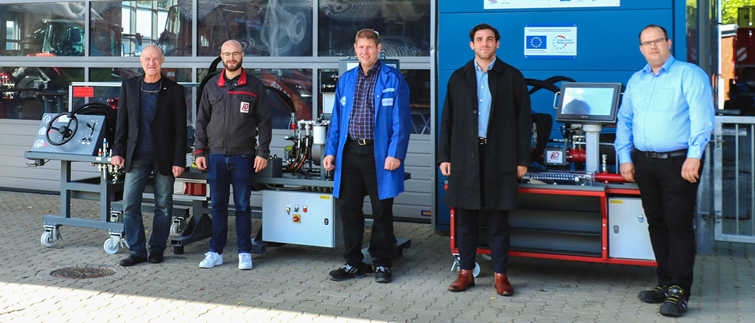Komzet-NLTec erweitert Ausstattung mit Hydraulikstationen. Komzet-NLTec erweitert Ausstattung mit Hydraulikstationen.