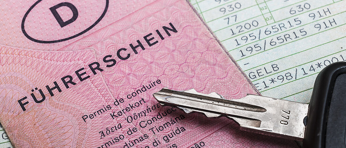 Der rosa Führerschein hat in Deutschland seit dem 1. Januar 1999 ausgedient und wurde durch den Kartenführerschein abgelöst.