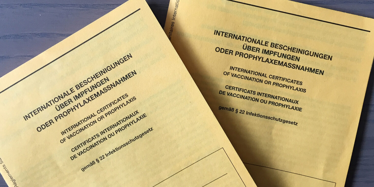 Symbolbild 2 Impfpässe