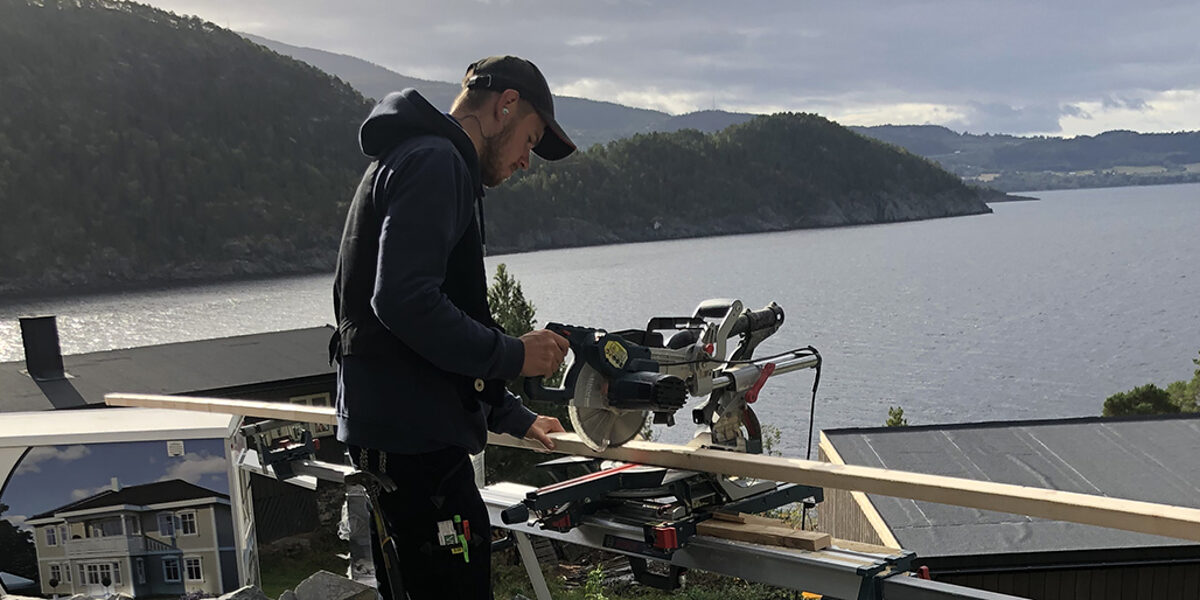 Arbeiten mit Aussicht: Während seines dreiwöchigen Praktikums konnte Marlon Suhr auch die Aussicht auf einen Norwegen Fjord genießen