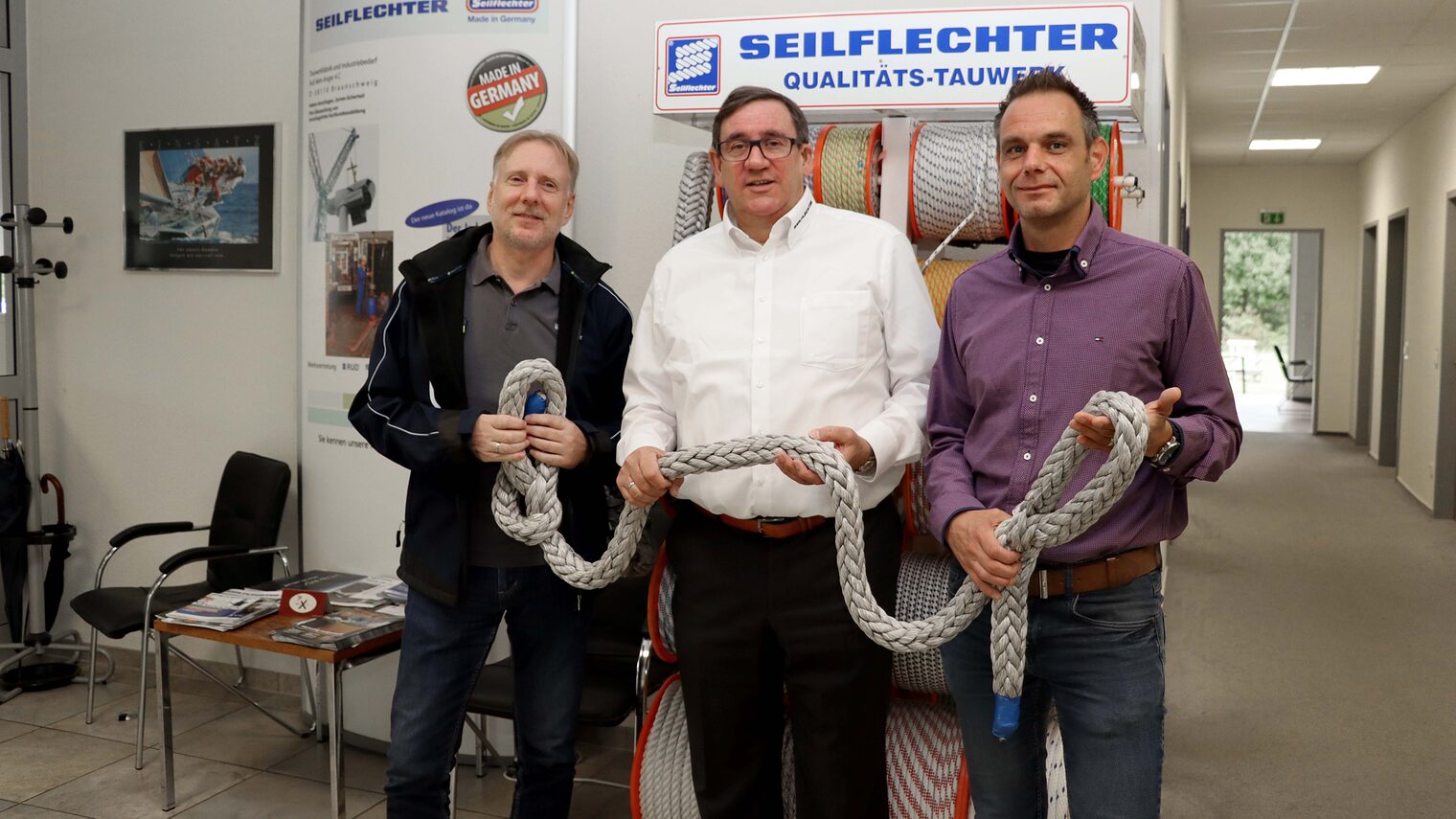 Das Geschäftsführungsteam der Seilflechter-Tauwerk GmbH: Andreas Halle (Mitte) mit Rainer Sattler (l.) und Andreas Pflaum (r.).