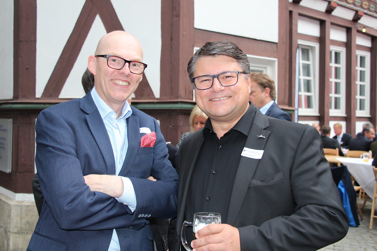 Martin Streppel (Munte Projekt GmbH) und Sascha Harland (Union kaufm. Verein) (v.l.) Martin Streppel (Munte Projekt GmbH) und Sascha Harland (Union kaufm. Verein) (v.l.)