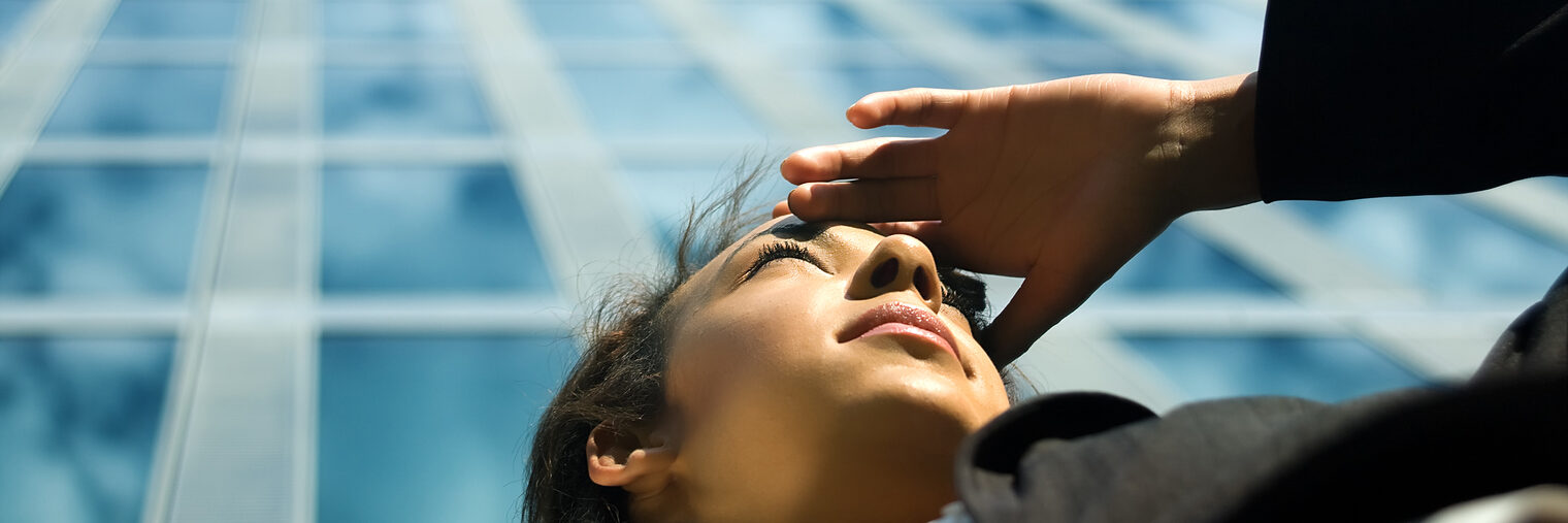 frau, ausblick, perspektive, büro, geschäftsfrau, weiterbildung, weitblick