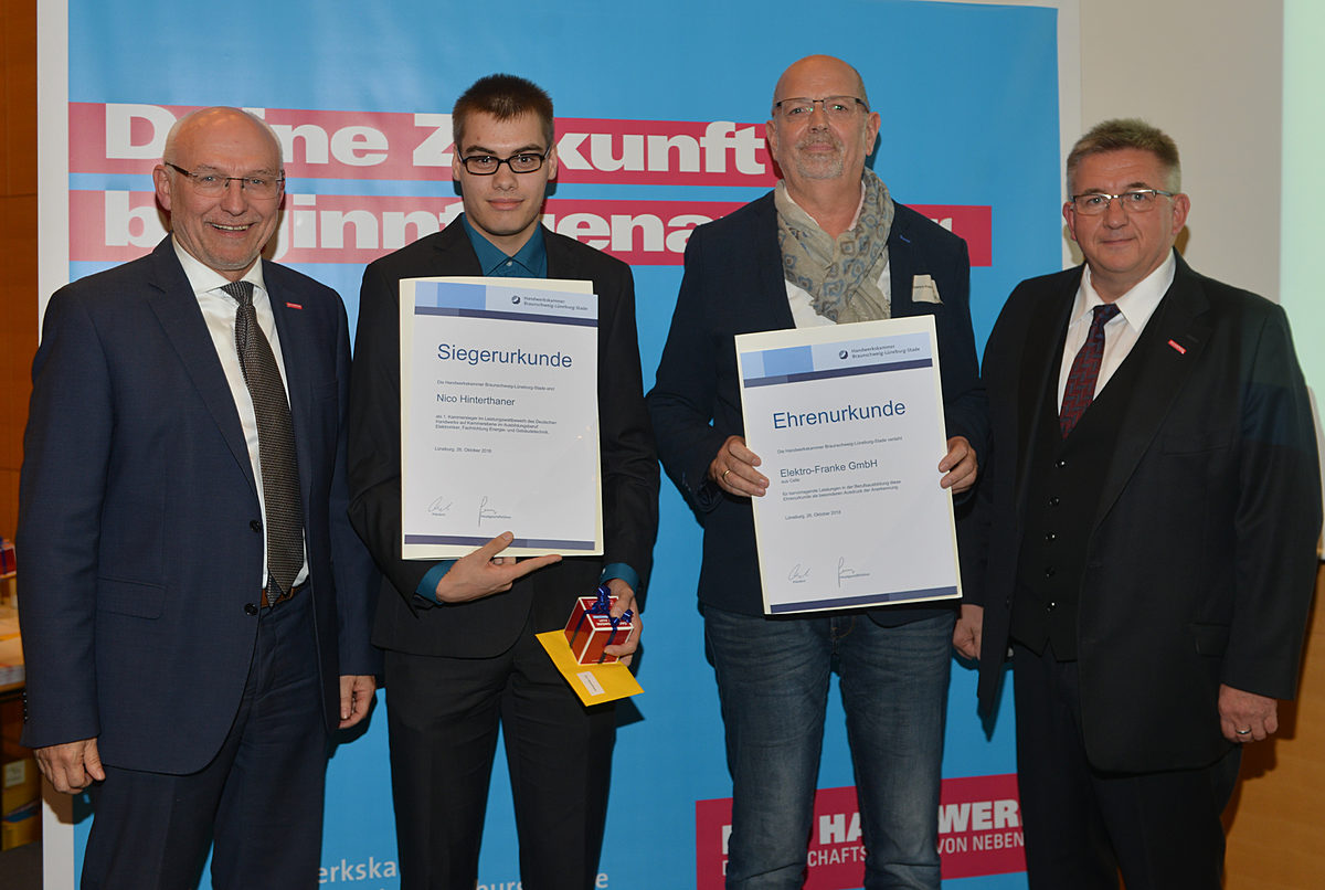 Nico Hinterthaner aus Celle ist der beste Elektroniker im Kammerbezirk. Er hat seine Ausbildung bei der Elektro-Franke GmbH in Celle absolviert. Nico Hinterthaner aus Celle ist der beste Elektroniker im Kammerbezirk. Er hat seine Ausbildung bei der Elektro-Franke GmbH in Celle absolviert.